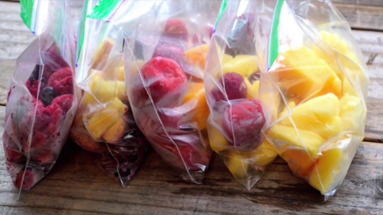 5 Clean Eating Smoothies To Prep With Frozen Ingredients In Less Than 10 Minutes