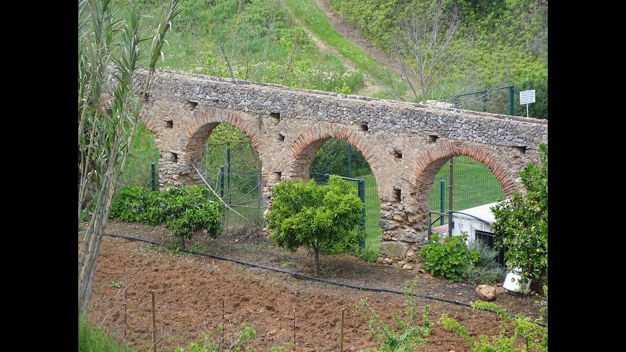 Rota Vicentina: Caminho Histórico. Day 1: Santiago do cacém - Moinhos do Paneiro 21 km