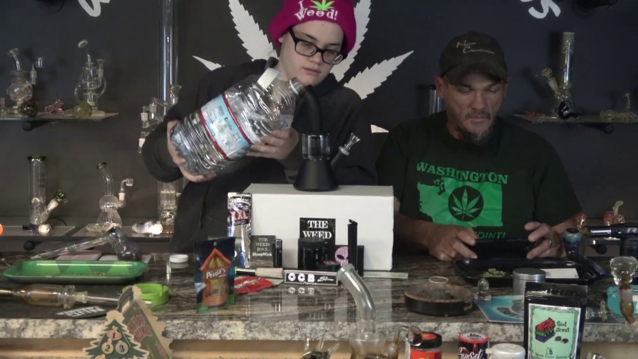 The Weed Box Unboxing December Mega Box