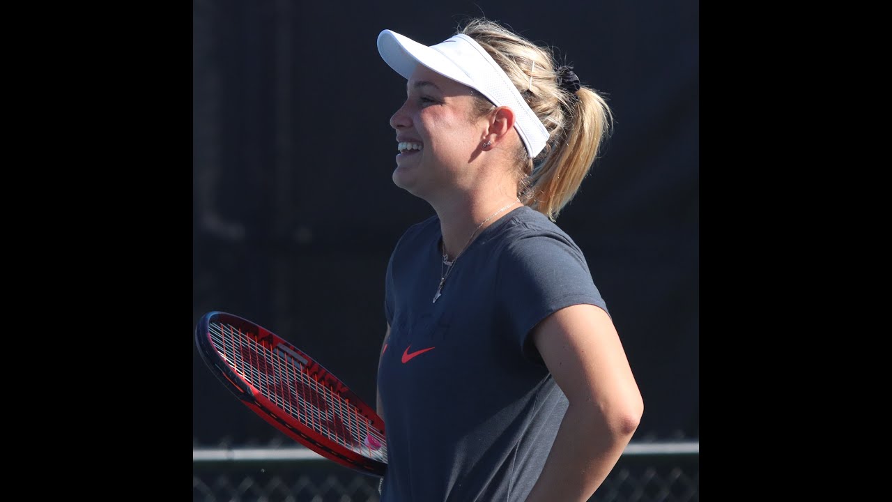 Donna Vekic coach gets NAILED by Ajla Tomljanović Chicago Sept 2021