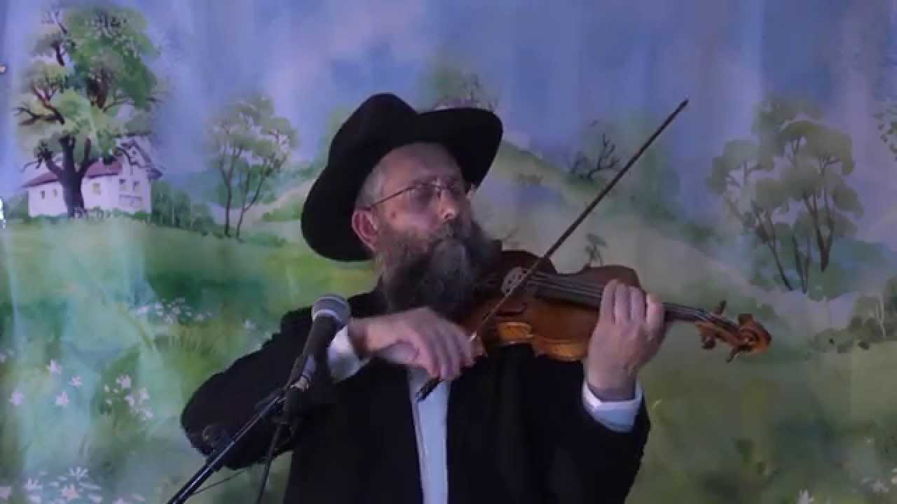 מרדכי ברוצקי - מנגן את ניגון התוועדות | Mordechai Brodsky