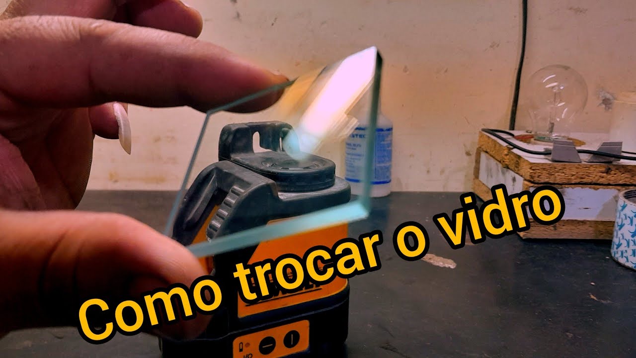 TROCANDO  VIDRO DO NIVEL A LASER DEWALT dw088