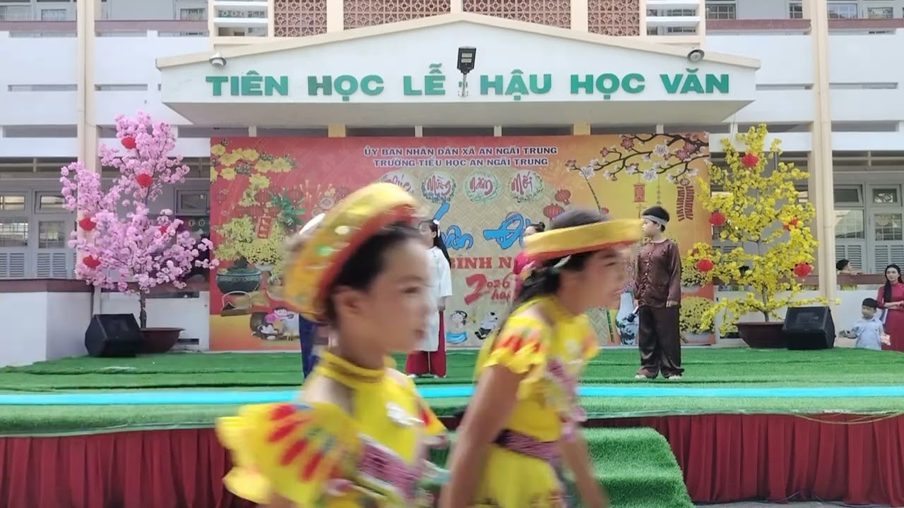 Tiết mục cảm động nhất hội thi. Giải  A - Tết nơi đầu sóng. Kịch bản và biên đạo: cô Nhựt Phương 