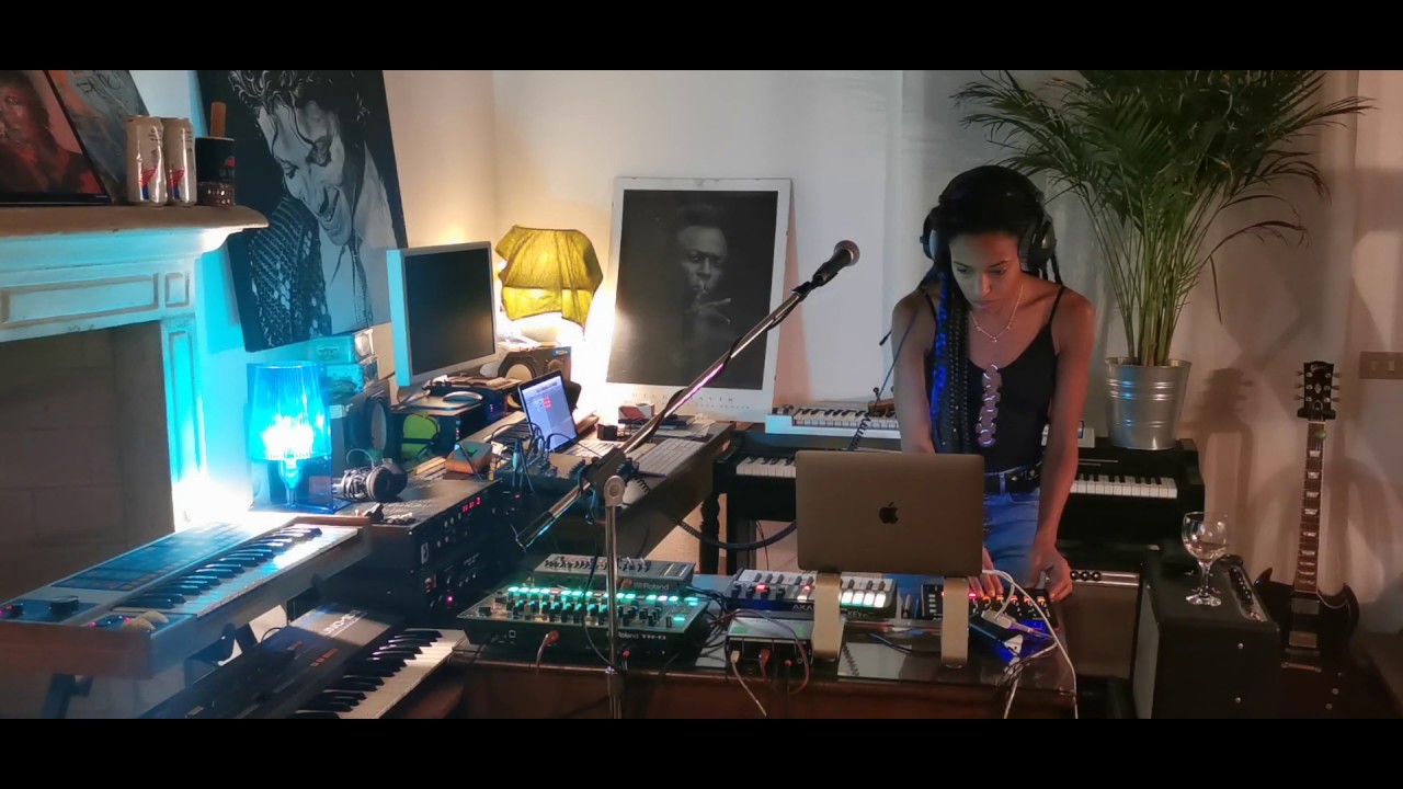 VHELADE Studio Live Set 1