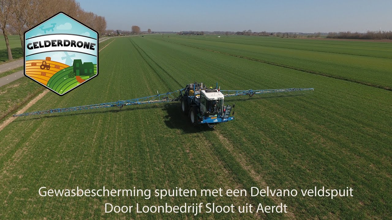 Gewasbescherming spuiten met een Delvano veldspuit door Loonbedrijf Sloot uit Aerdt