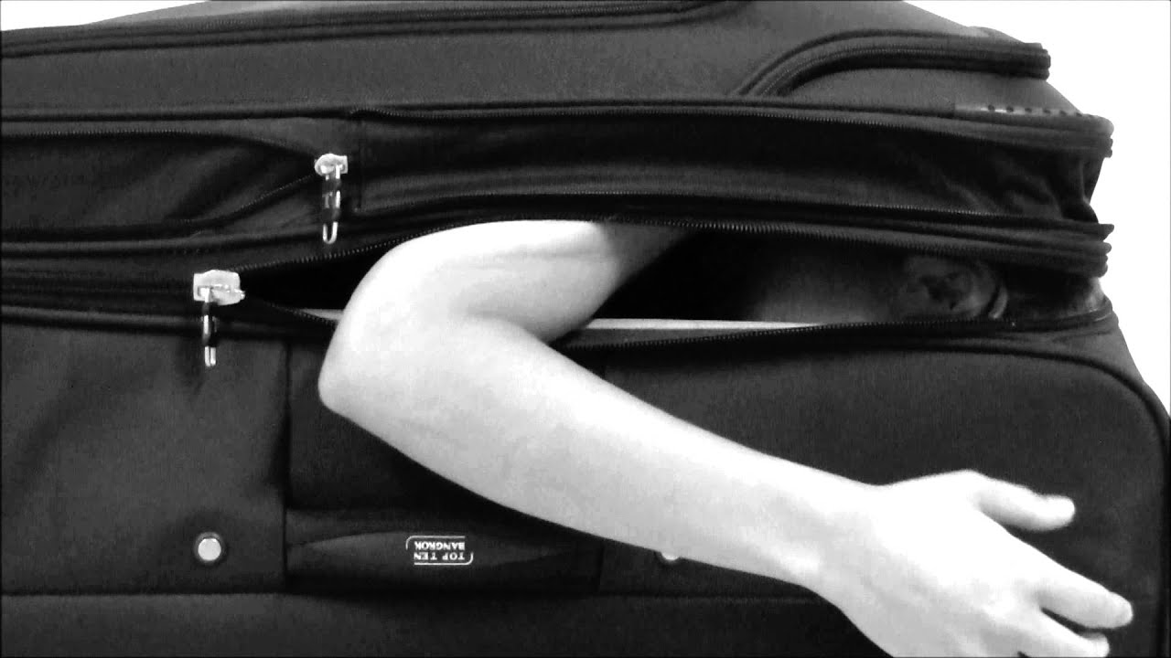 Little Girl out of the suitcase