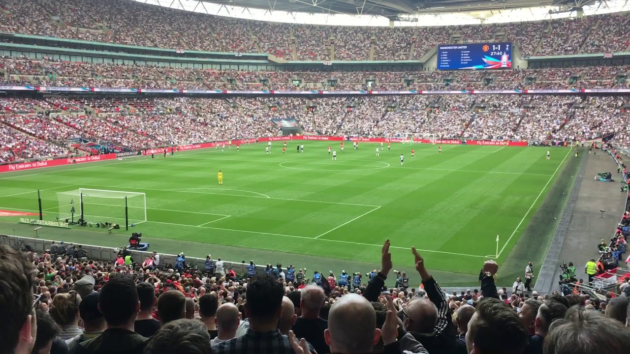 Keano&rsquo;s F***ing Magic chant FA Cup semi final