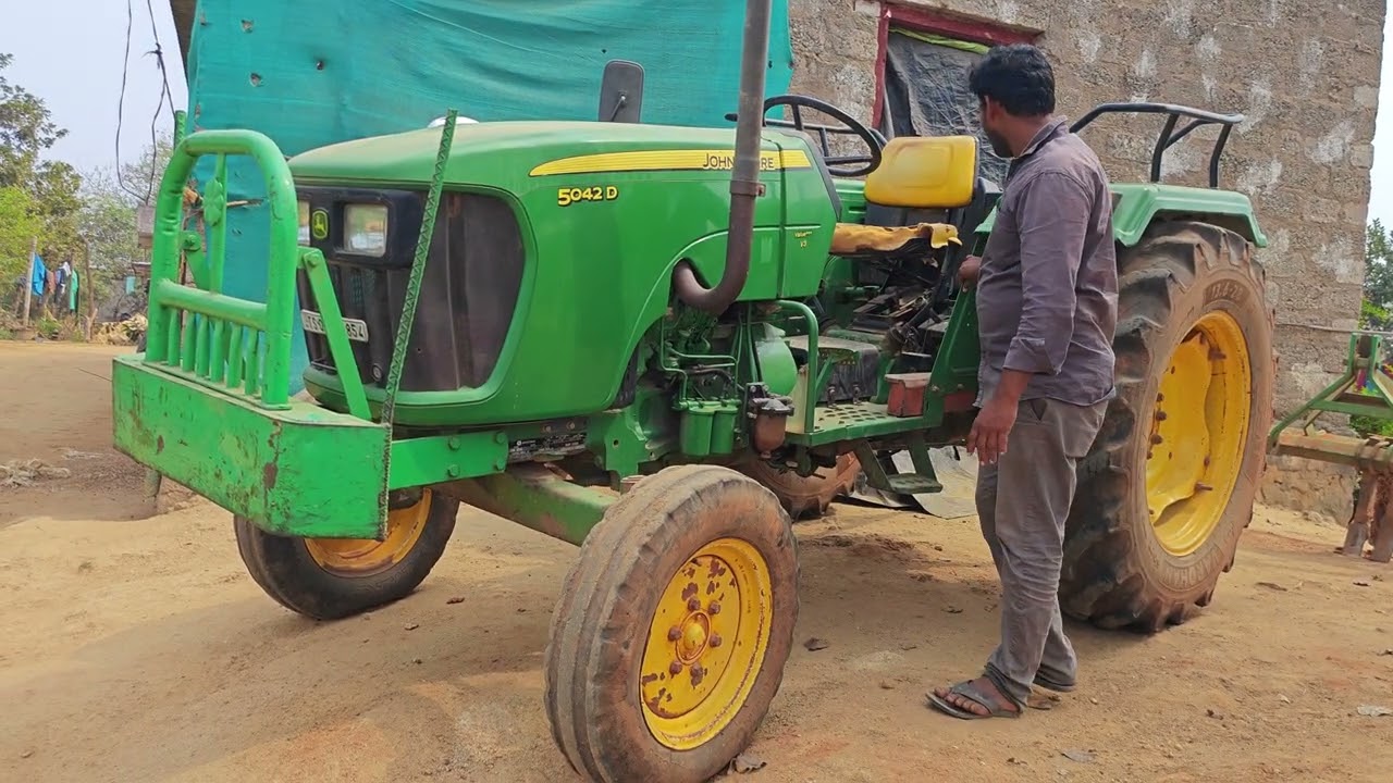 John Deere sales 280000