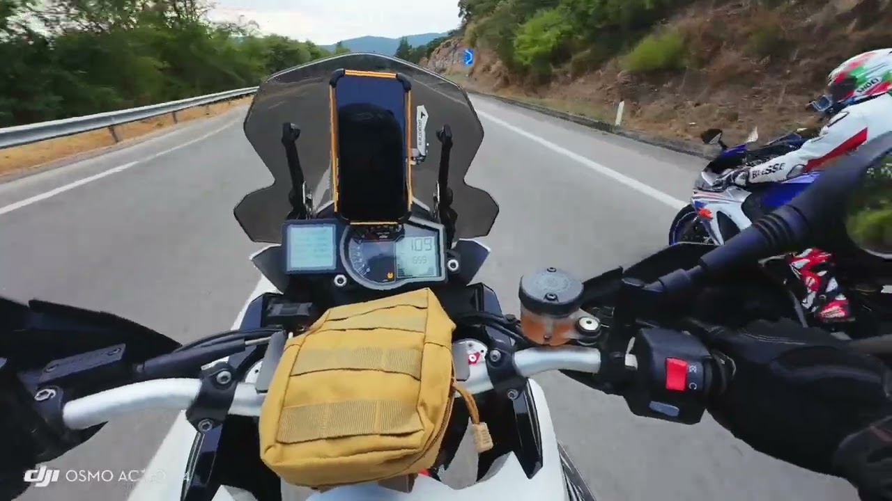 KTM 1190 Adventure R VS Suzuki GSX-R 1000