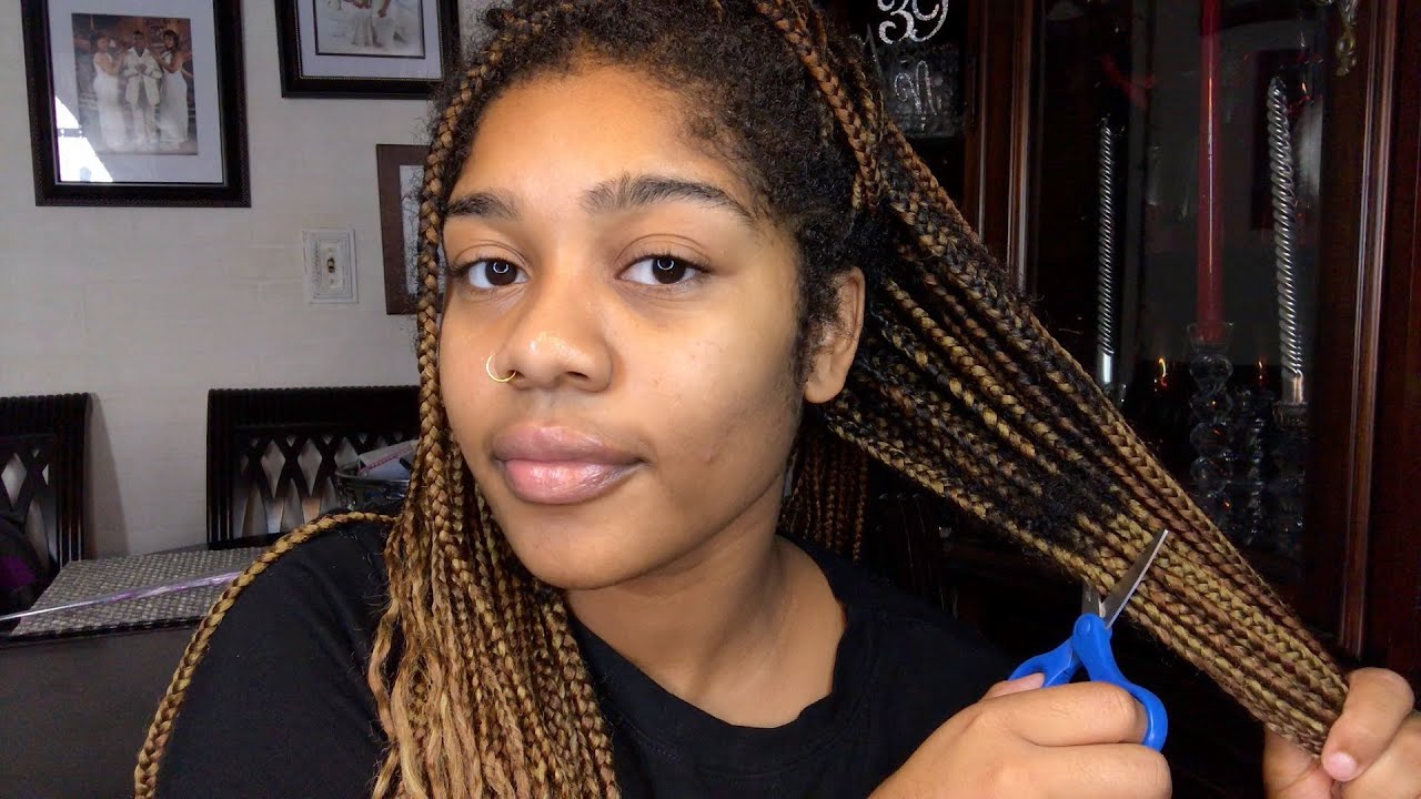 ASMR- Removing My Braids (SCISSOR SOUNDS, SCALP SCRATCHING, HAIR PLAY) 💇🏽‍♀️💕