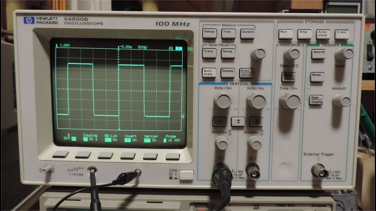 Hewlett Packard 54600B 100MHz Digital Oscilloscope