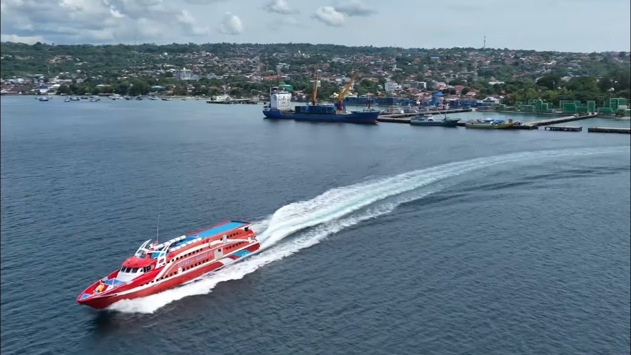 Drone Kapal Express Bahari Berangkat dari Pelabuhan Baubau Menuju Pelabuan Raha di Pulau Muna