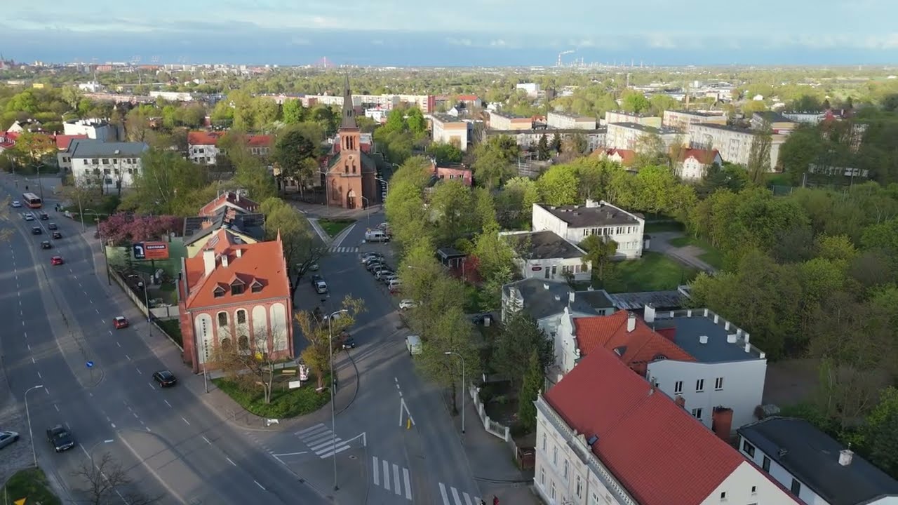 Orunia Dolna, Park Oruński, Trakt św. Wojciecha, Kościół rzymskokatolicki pw. św. Jana Bosko