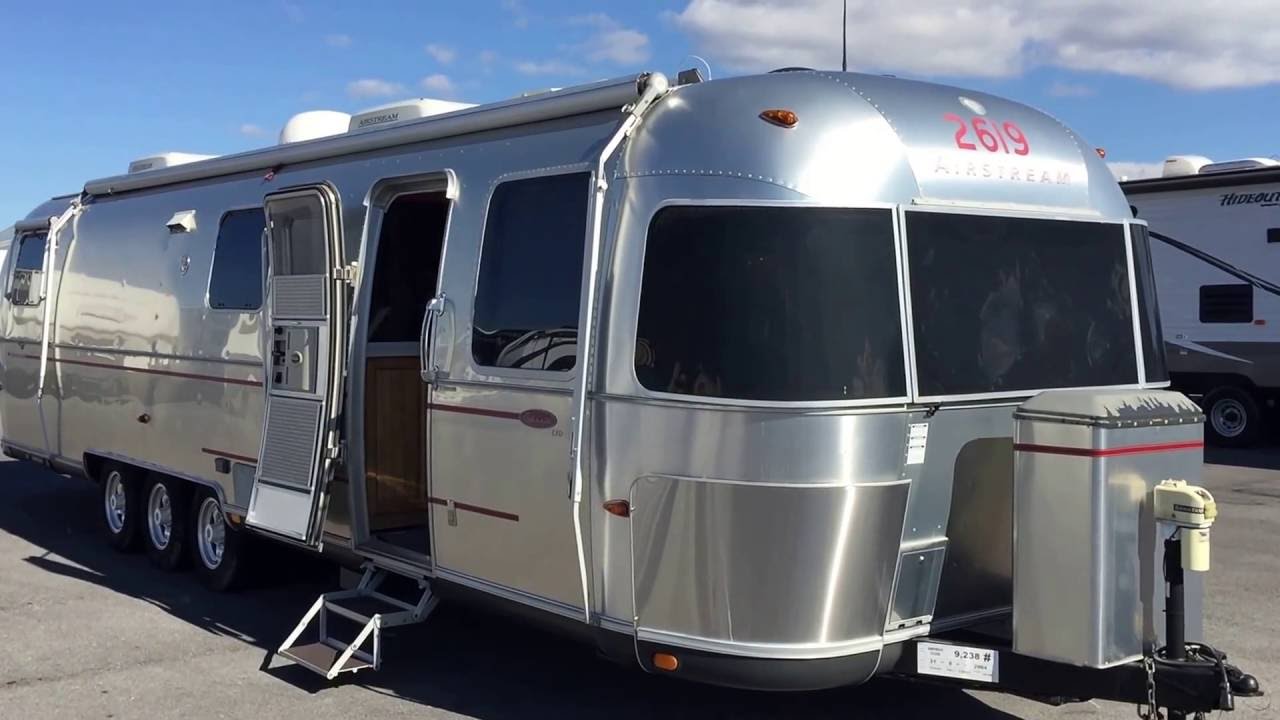 2004 Airstream Classic 34  -  w/Paul 