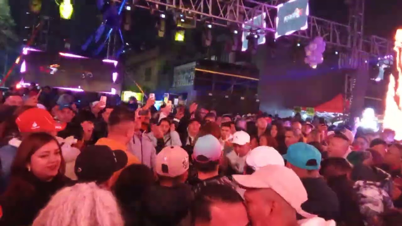 SONIDO FASCINACION IMPONE SUS ÉXITOS EN EL PEÑÓN DE LOS BAÑOS CON LA BANDA UVAS DEL CARMEN 🍇🇨🇴