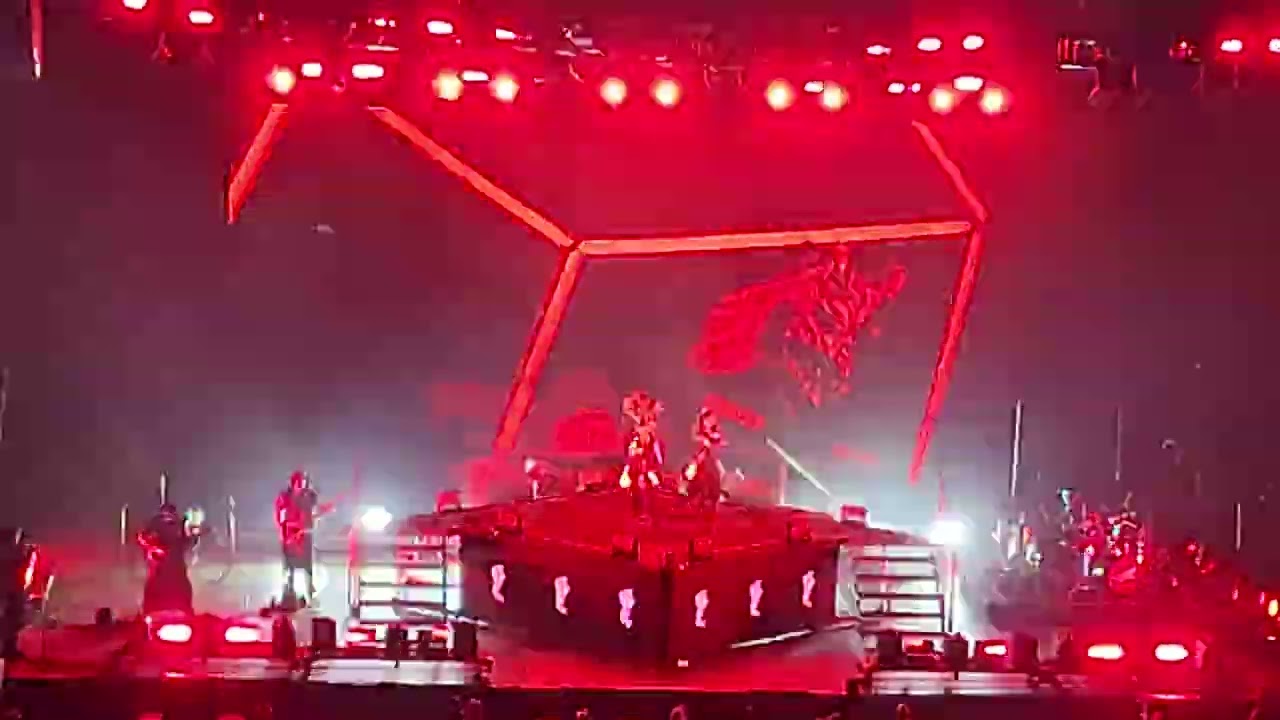 BABYMETAL Song 3 [ Debut First Live Preference] Alex Terraible Slaughter to prevail Tampa Florida !!