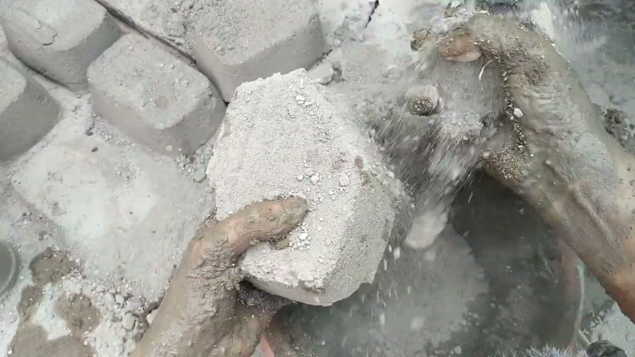 Dusty sand cement water crumbling in claypot + dry floor crumbling
