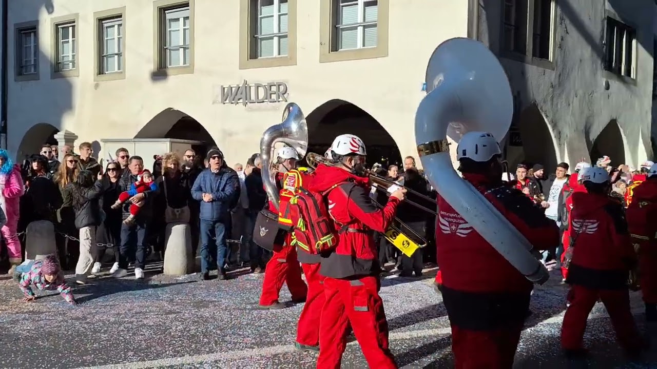 Thun BE Fasnacht 2024 Umzug 4/5   Impressionen und Eindrücke/u.a.Schänzli-Fäger  Notegrübler