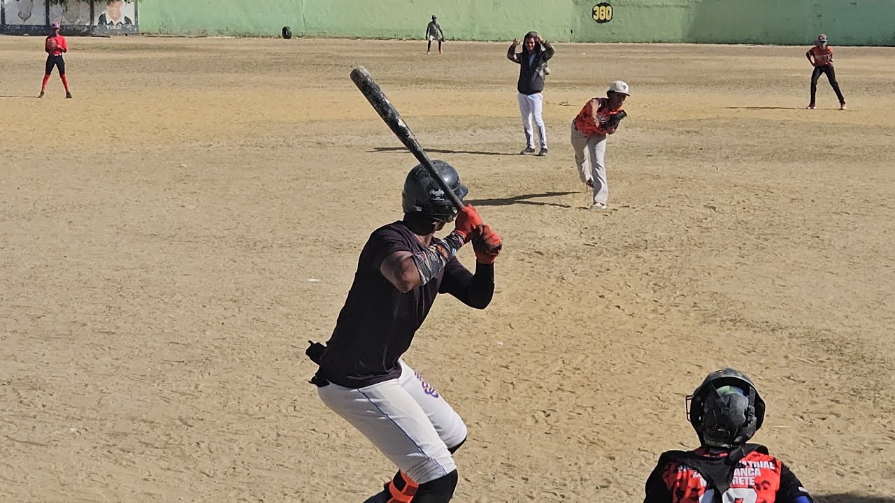 BEISBOL JUVENIL EN EL VACACIONAL DE MANNY WOOD