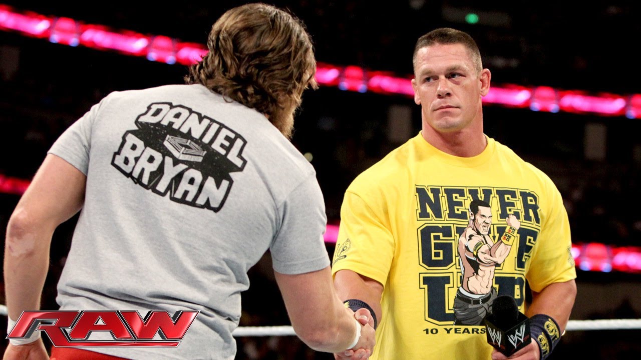 Джон Сина объявляет Дэниела Брайана законным чемпионом WWE: Raw, 19 августа 2013 г.