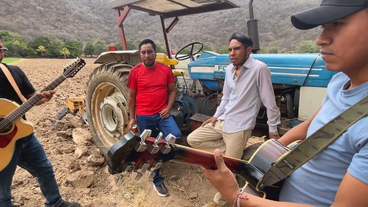 El ayudante , en el rancho la hacienda de Guadalupe 
