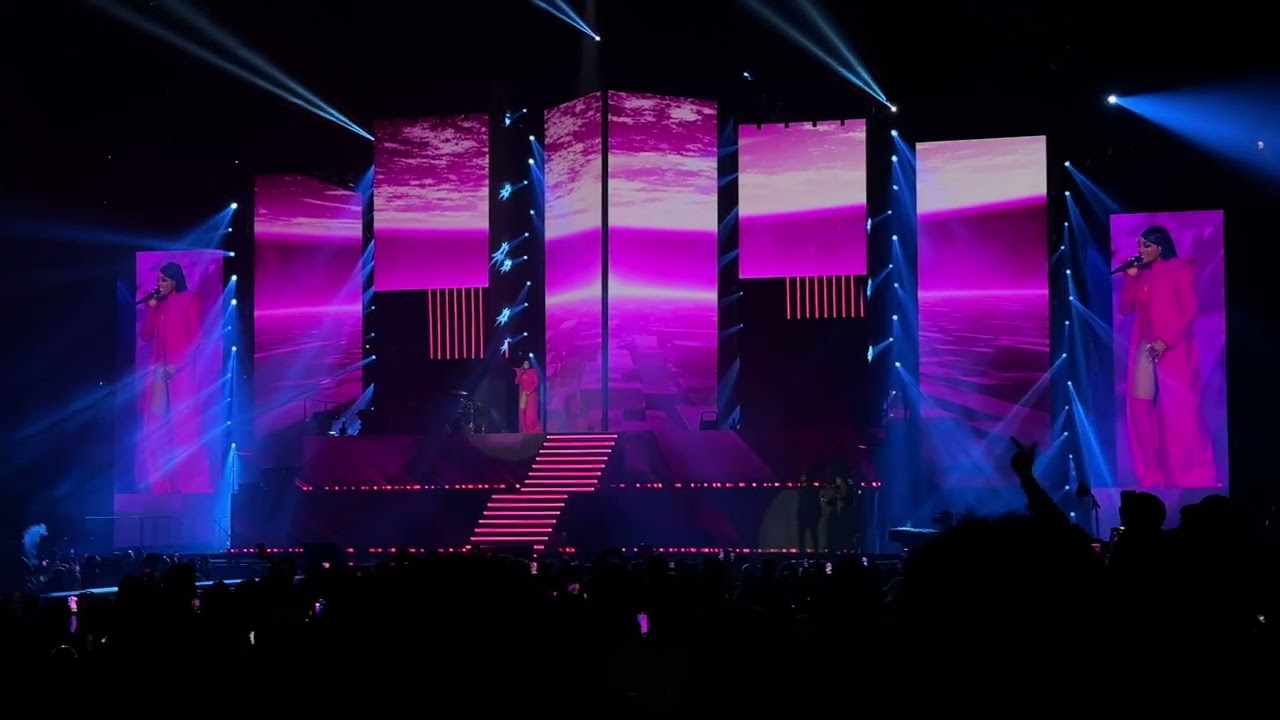 Nicki Minaj - Pink Friday 2 Tour (Clips) feat. Monica, Fivio Foreign & Jadakiss - Newark, NJ