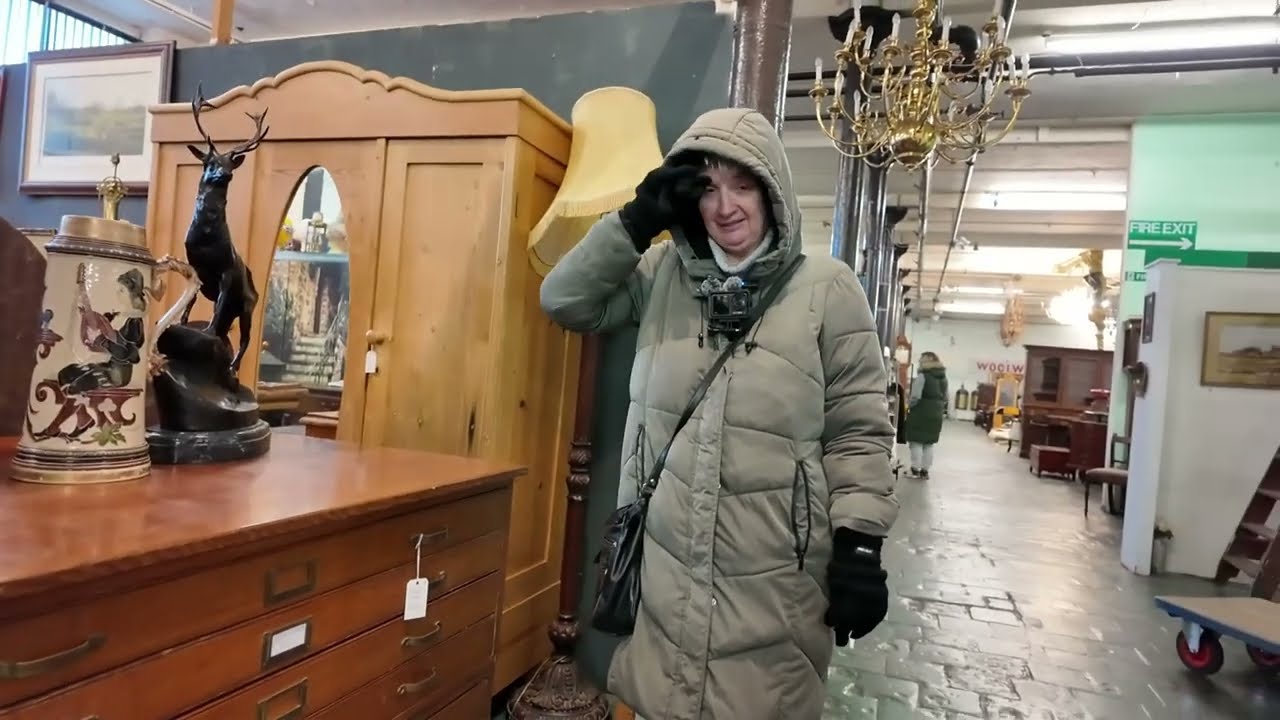 To End Our Tour, Bobbie & Steve visit an Antique Centre in a 3 story mill off New Hall Lane #preston