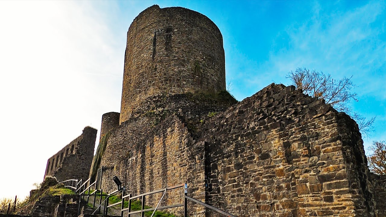 GEISTER und SCHÄTZE verborgen auf Burg Windeck ? 