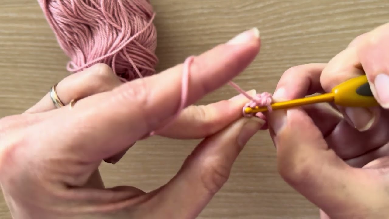 Crocheter un carré en rangs allers-retours