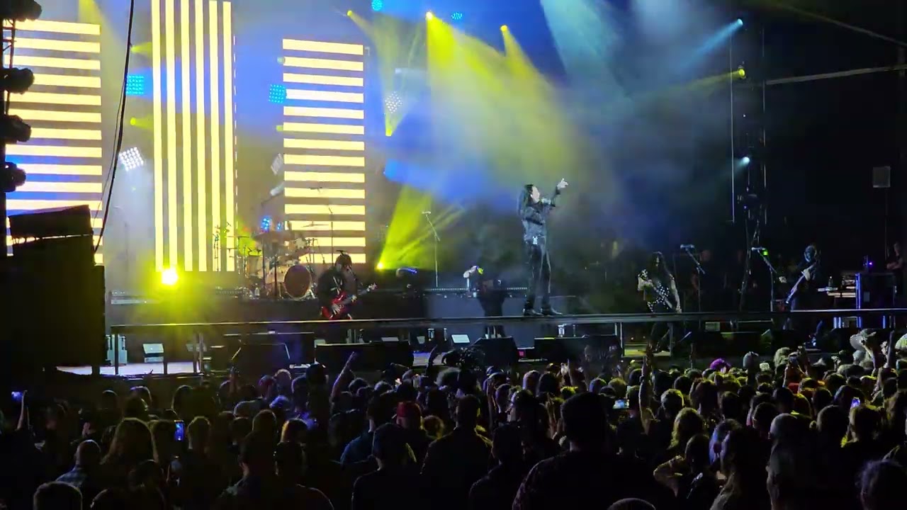 Falling In Reverse - Full Set - Live @ Bank of New Hampshire Pavilion in Gilford, NH 7/2/2023