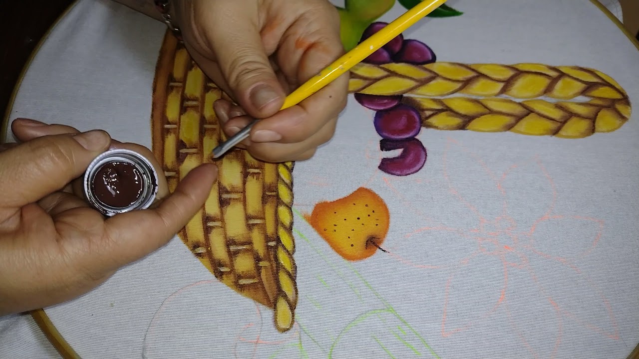 234.- como pintar tejocotes en tela.