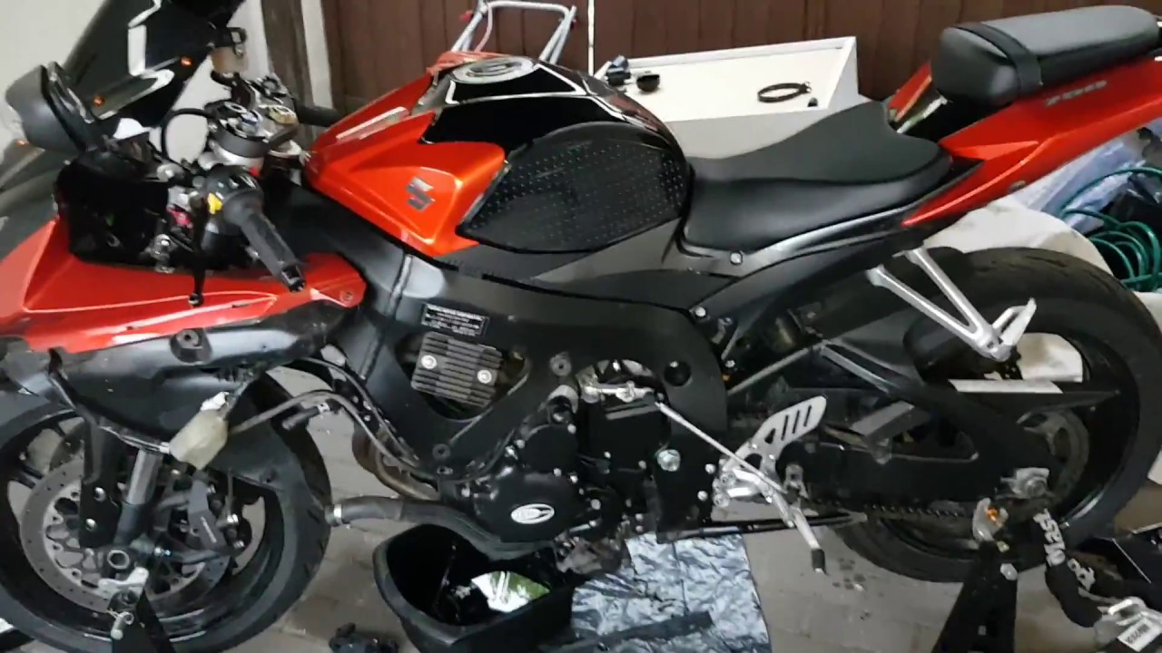 Gsxr k8 750 oil sump/pan removal/replacement the easy way
