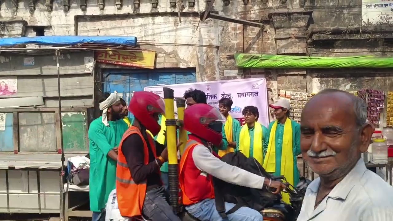 स्वच्छता पर नुक्कड़ नाटक ललिता देवी मंदिर प्रयागराज 