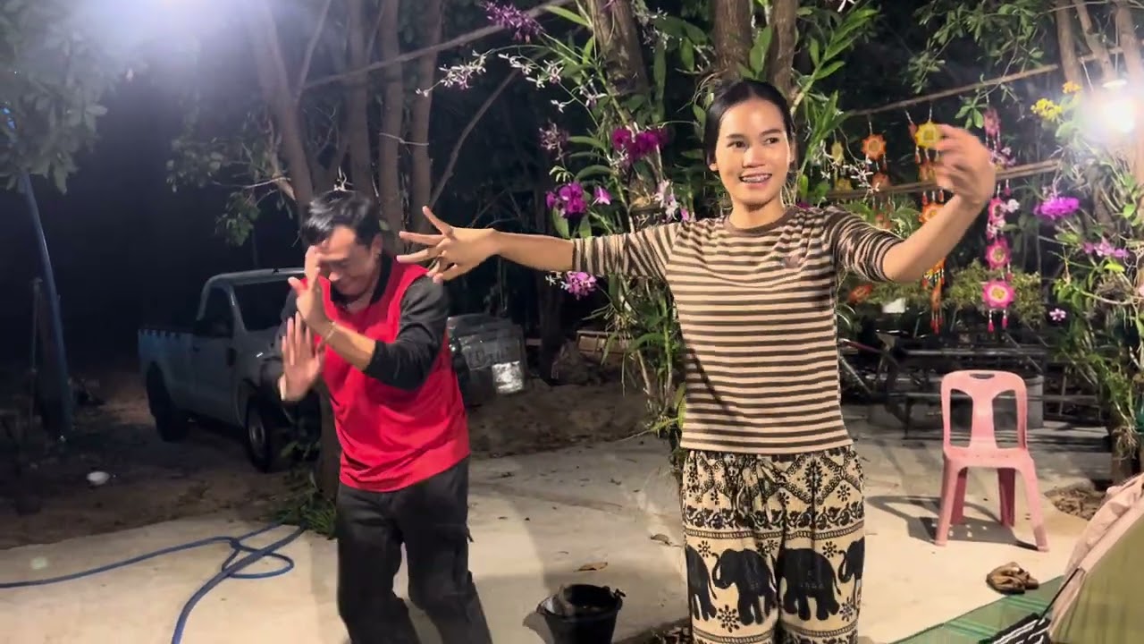 มวนบ่มวนกะเบิ่งเอาหัวจนเจ็บท้อง ศิษย์พี่เค พี่ไอซ์น้อง ธิดาลาว￼