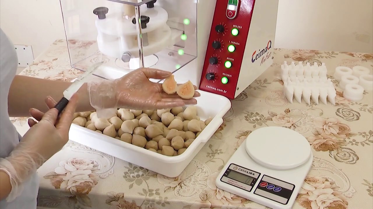 M&aacute;quina de Fazer Salgados Mini Fast 3.5 - Ceimaq M&aacute;quinas