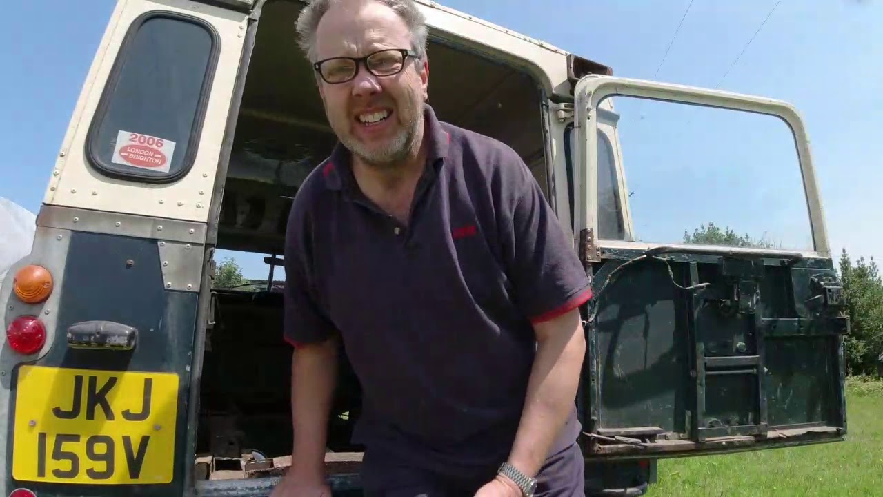 Episode 23   1980 Land Rover Series 3 109 Chassis Assessment - Profanity warnings