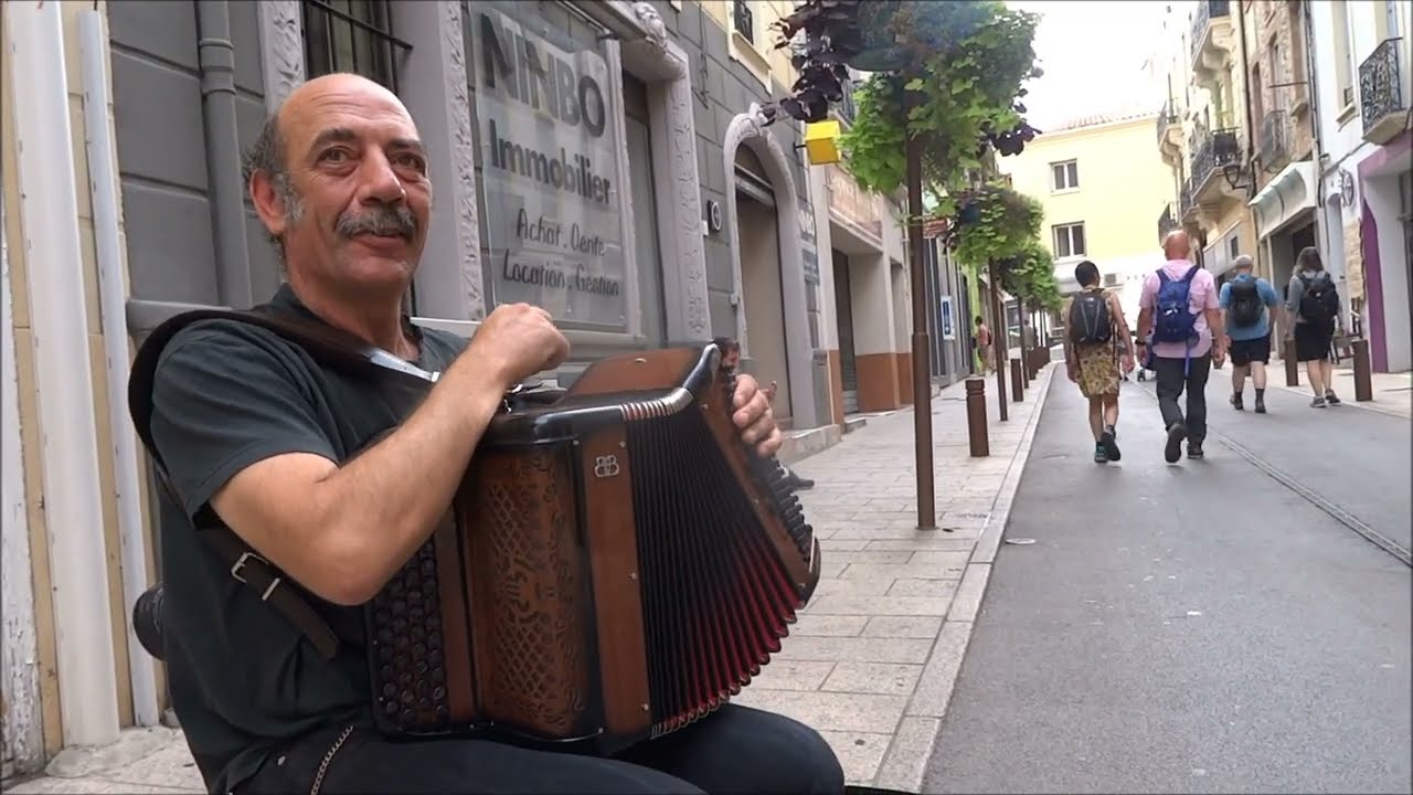 Trois Petites Notes de Musique Florent Berthomieu Marché du mardi Prades 13 septembre 2022