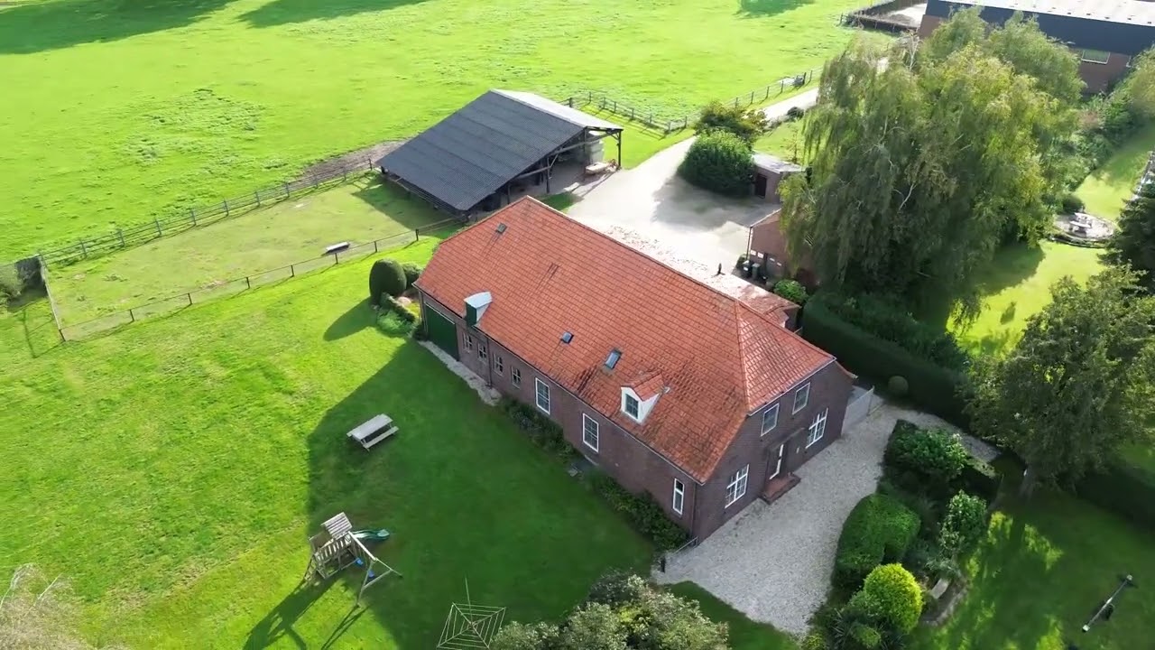 Omgeving Vakantieboerderij Looische Hoeve (Wellerlooi, Noord-Limburg) vanuit de lucht (drone)