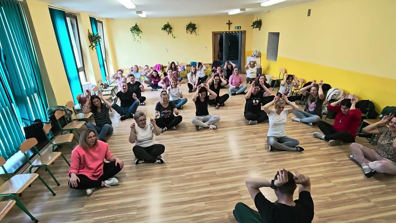CZTERY MAŁE RUDE LISKI, piosenka dla dzieci, METODA EDUMUZ
