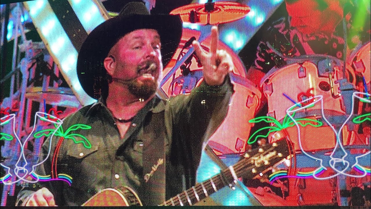 Garth Brooks Surprise FAIL in Nashville!