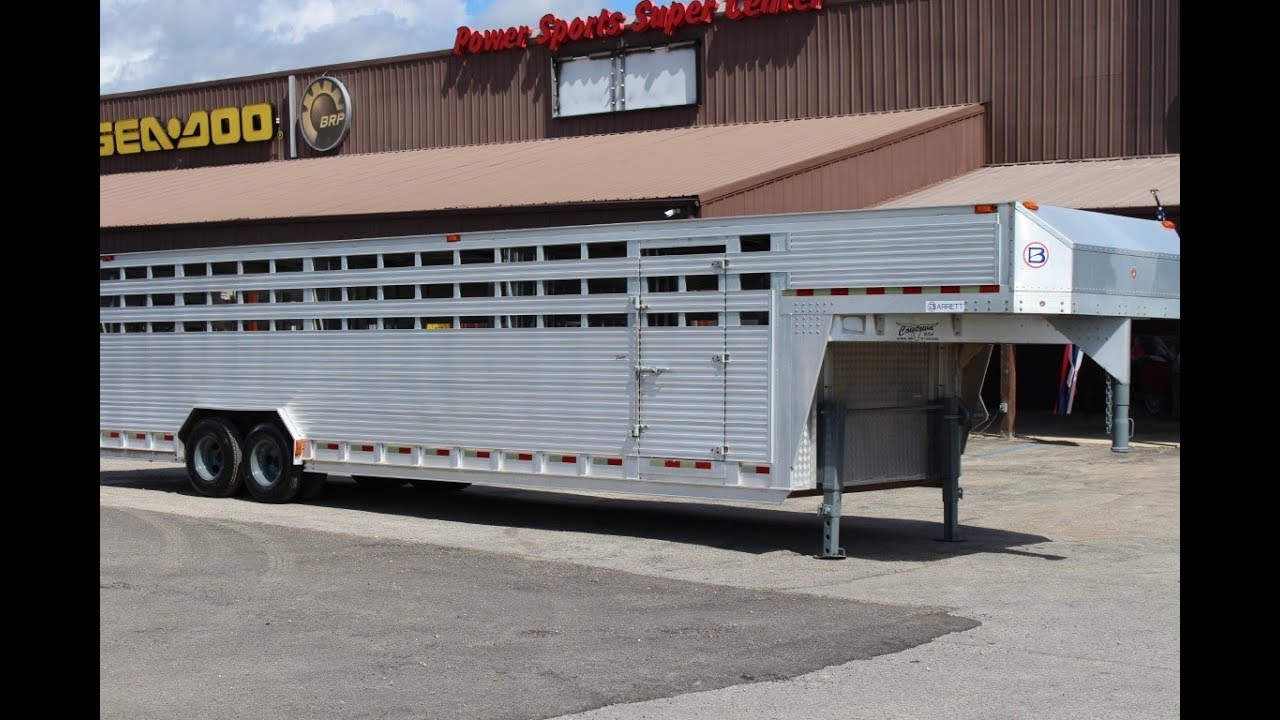 2004 Barrett 30' 8W Stock Trailer Tandem Dually