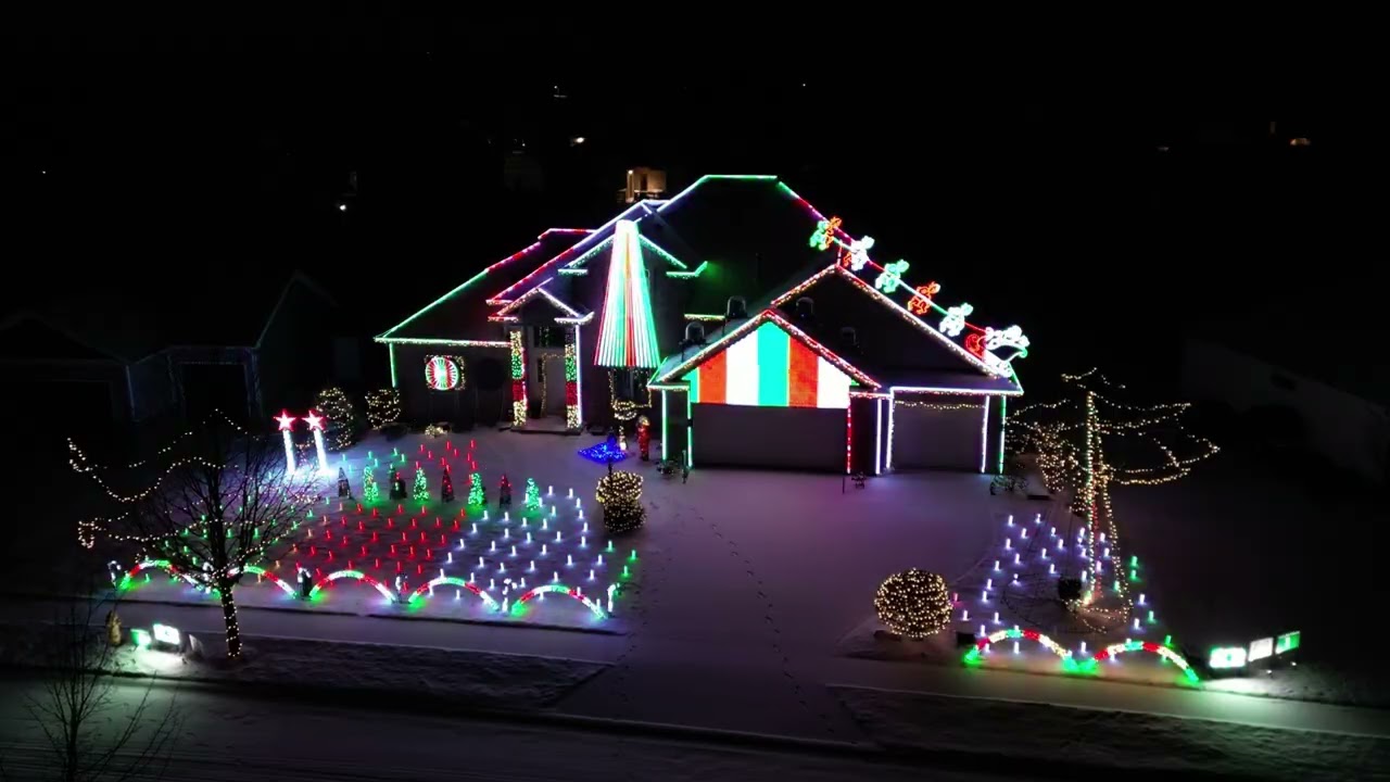 2025 Christmas Light Show - Carol of the Bells Remix