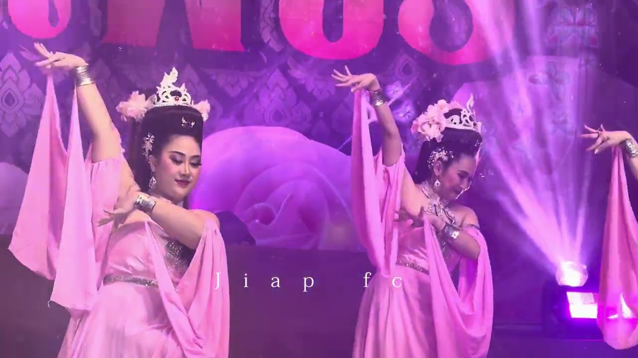 โชว์ชึดพิเศษจากศิลปินฝ่ายหญิงในทีมงาน #ศรรามน้ำเพชร #ลิเกคณะศรรามน้ำเพชร