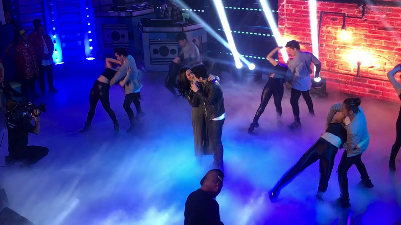 It&rsquo;s Showtime opening number feat. Maja with Tor