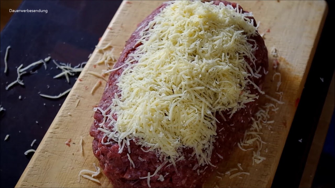Hackbraten geräuchert mit Paprika-Pilz-Käsefüllung - die sachsengriller