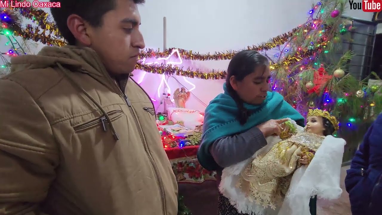 ✅️😃 A media noche fuimos a la iglesia para celebrar el año nuevo🙌🙏