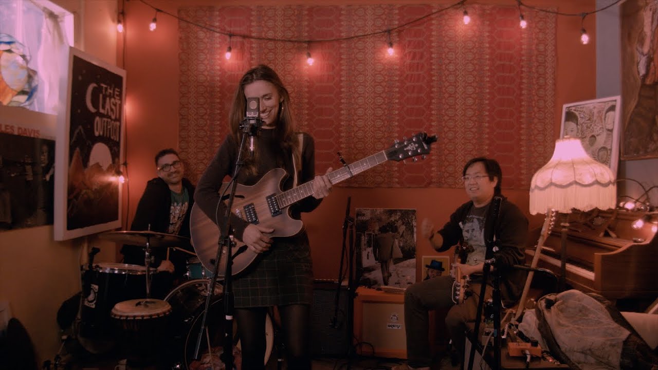 Dawn of Jayne - Crazy in Love (Cover) Live at The Last Outpost