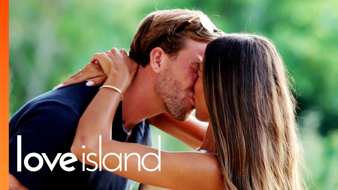 Aidan and Priya have a heart-to-heart on their date! 🥰 | Love Island 2026