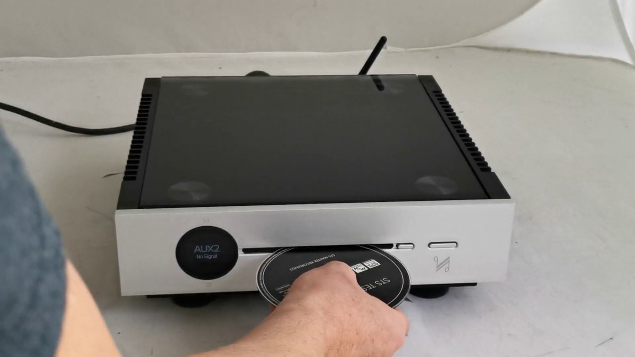 Quad Artera Solus network amplifier and player