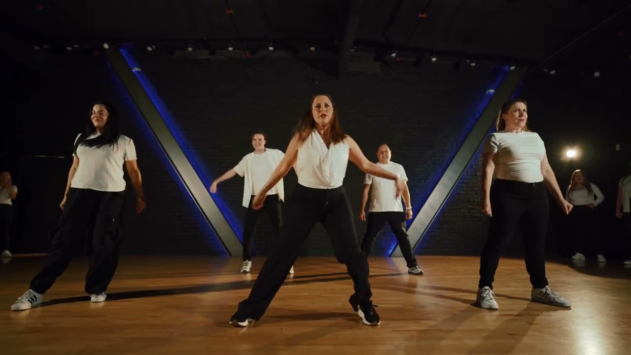 Groove Zone LA | JLo “Love Don’t Cost a Thing” – Adult Hip Hop Dance Video (Mixed group)